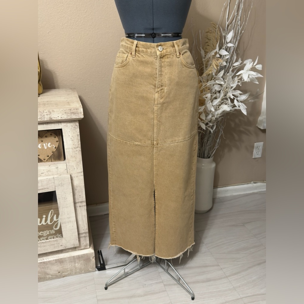 Reformation Camel denim Midi Skirt with Front Slit - Picture 5 of 13